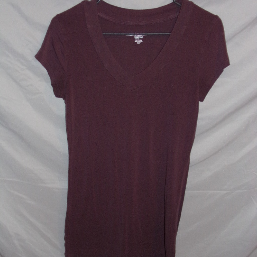 V Neck Tee